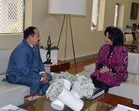 رئيسة هيئة الثقافة تلتقي السفير اليمني، وتطلعه على مستجدات وفعاليات الهيئة

