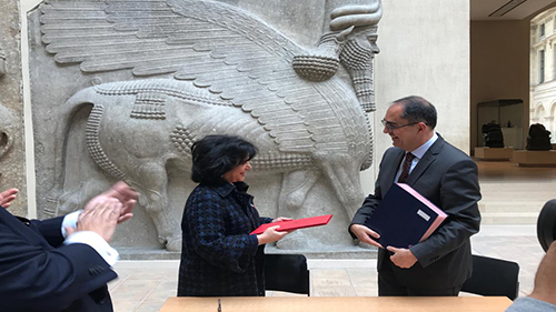 على هامش زيارة جلالة الملك المفدى لفرنسا، هيئة البحرين للثقافة والآثار توقع اتفاقية تعاون مع متحف اللوفر بباريس