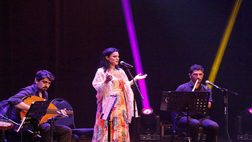 على مسرح الصالة الثقافة وضمن مهرجان البحرين الدولي للموسيقى، الفنانة اللبنانية دالين جبور تحيي أمسية للطرب العربي الأصيل