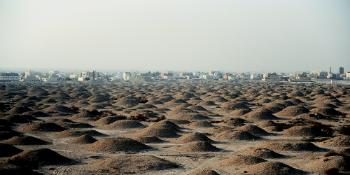 Fares & the Dilmun Burial Mounds