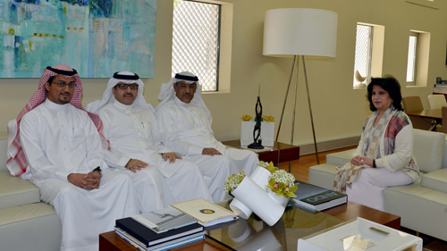 H.E Receives Director-General of GCC Economic and Development Affairs Authority, Common projects discussed


