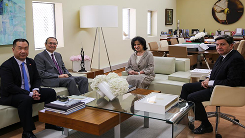 H.E Shaikha Mai Receives Chinese Ambassador, Joint cultural relations discussed  