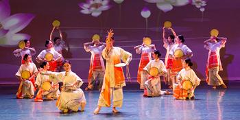 نسيم البحر البرتقالي: فرقة جنوب الصين للغناء والرقص