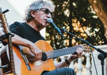 موسيقى من العالم
أداء رباعي يوجينيو بناتو
