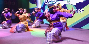 الرقص الشعبي الإندونيسي الحيّ