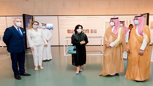 هيئة الثقافة تحتفي باليوم العالمي للفن الإسلامي، ومعالي الشيخة مي: نحتفل بهذا اليوم الذي انطلقت مبادرته من المحرّق ويعكس عراقة فنٍّ مدّ جسور التواصل ما بين مختلف مناطق العالم
