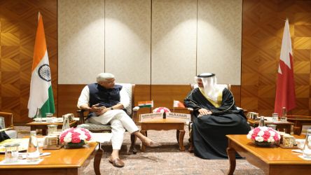 على هامش مشاركته في اجتماع لجنة التراث العالمي السادس والأربعين بنيودلهي، سعادة رئيس هيئة الثقافة يلتقي بوزير الثقافة والسياحة الهندي

