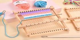 The Young Artisan - Weaving with a Wooden Loom Workshop