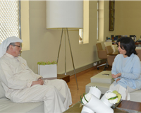 Minister of Culture Receives Al-Arab Channel Director; 
