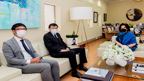 H.E Shaikha Mai Receives the Japanese Ambassador

