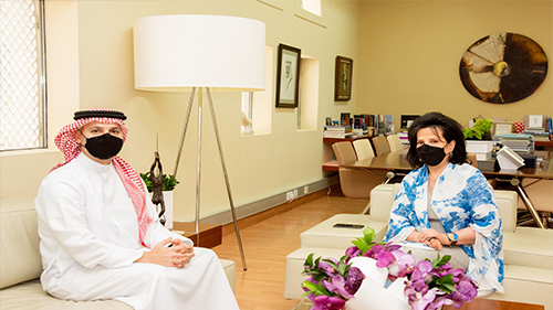 H.E Shaikha Mai Receives the CEO of Bahrain Commercial Facilities Company

